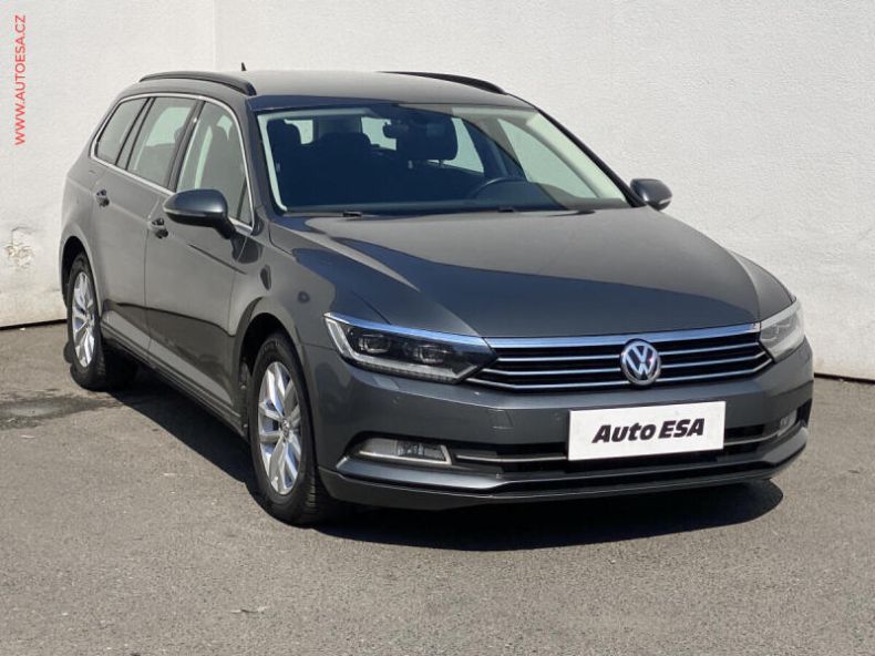 Volkswagen Passat - hlavní fotka inzerátu