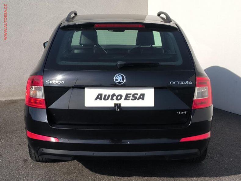 Škoda Octavia - hlavní fotka