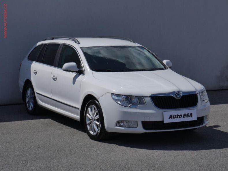 Škoda Superb - hlavní foto
