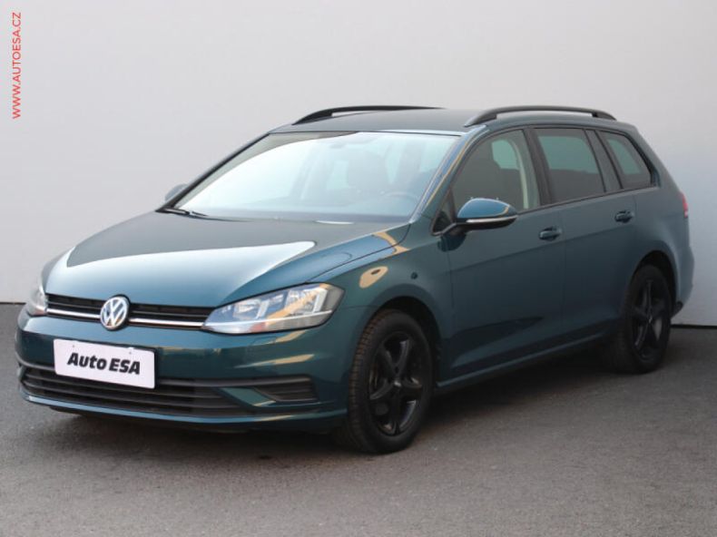 Volkswagen Golf - hlavní fotka