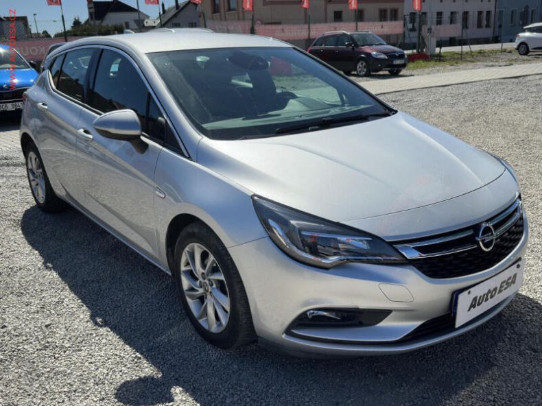 Opel Astra - hlavní fotka inzerátu