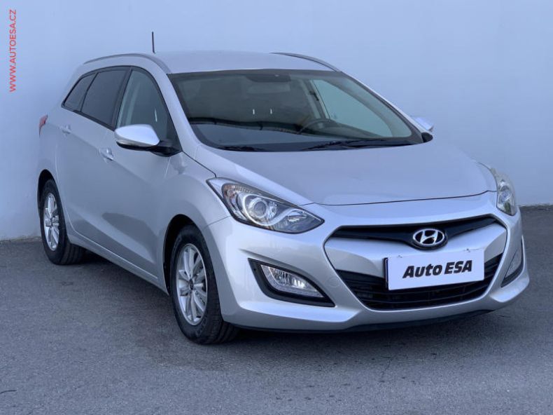 Hyundai i30 - hlavní foto