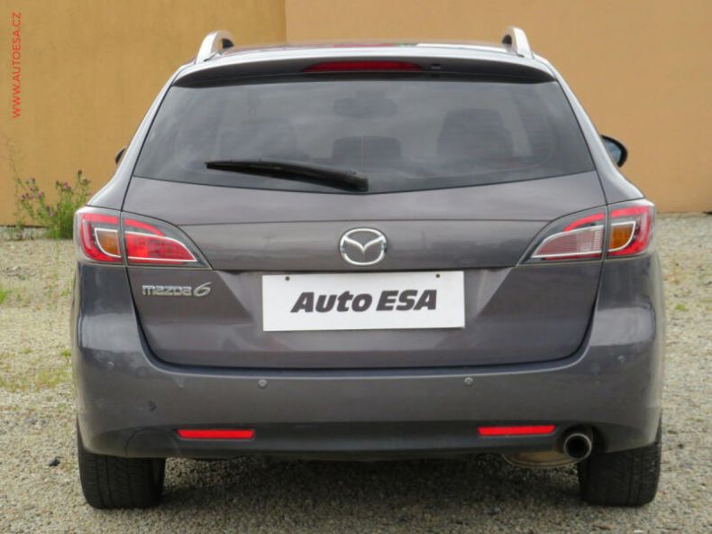 Mazda 6 - hlavní fotka