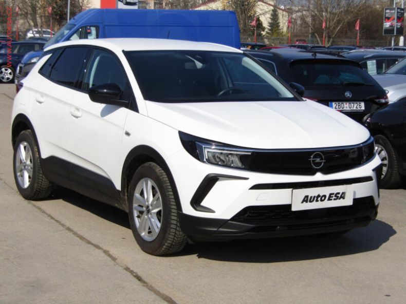 Opel Grandland - hlavní fotka inzerátu