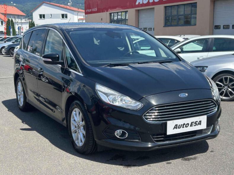 Ford S-MAX - hlavní fotka inzerátu