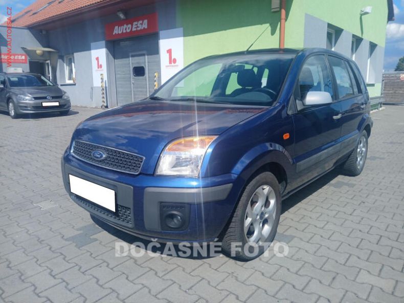 Ford Fusion - hlavní foto