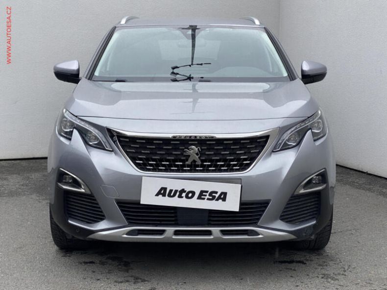 Peugeot 5008 - hlavní fotka