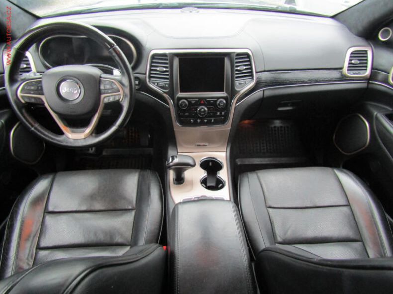 Jeep Cherokee - hlavní fotka