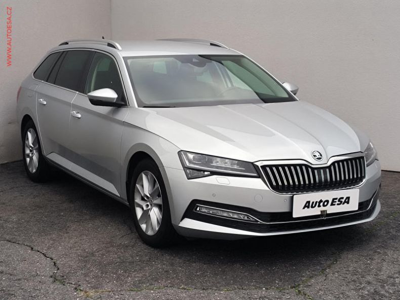 Škoda Superb - hlavní foto