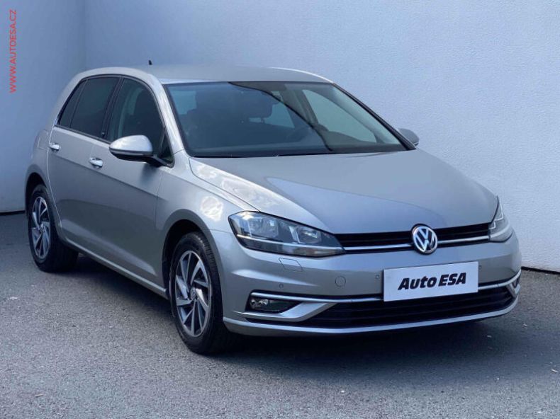 Volkswagen Golf - hlavní foto