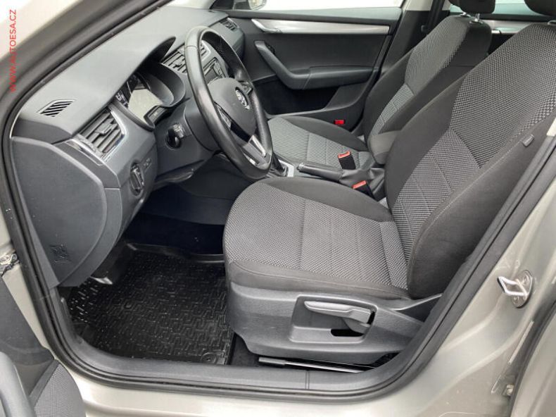 Škoda Octavia - hlavní fotka