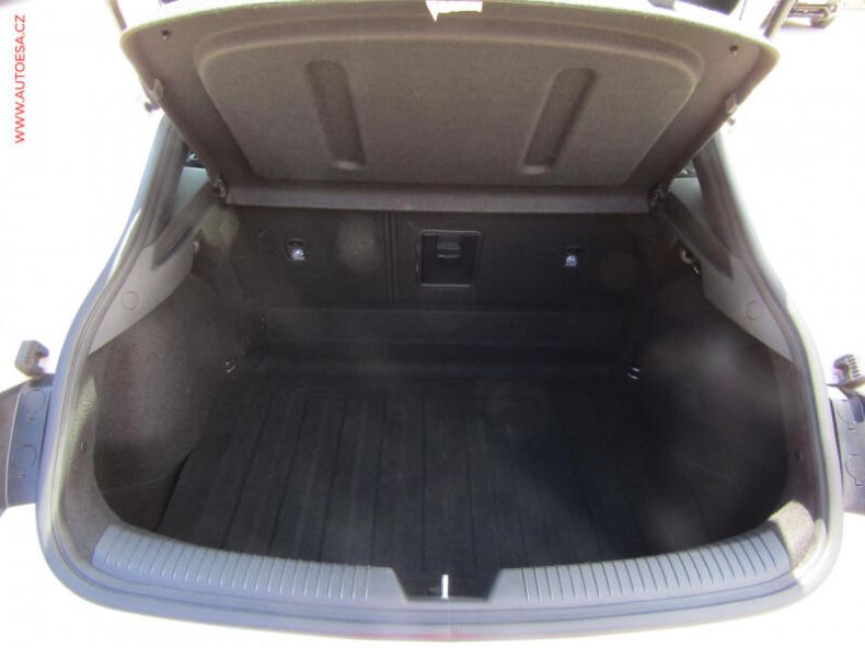 Hyundai i30 - hlavní fotka