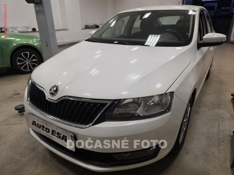 Škoda Rapid - hlavní foto