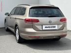 Volkswagen Passat - fotka číslo 5