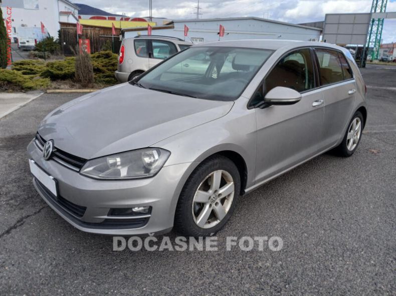 Volkswagen Golf - hlavní foto