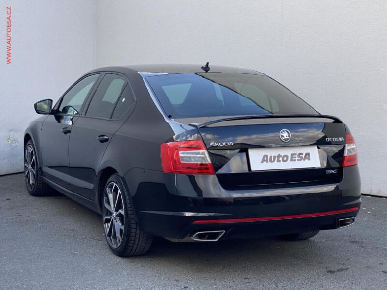 Škoda Octavia - hlavní fotka