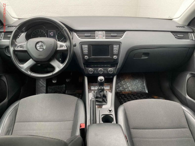 Škoda Octavia - hlavní fotka