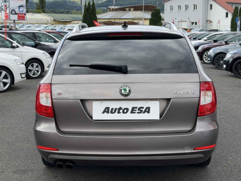 Škoda Superb - hlavní fotka