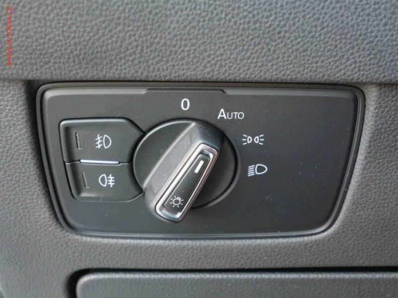 Volkswagen Passat - hlavní fotka