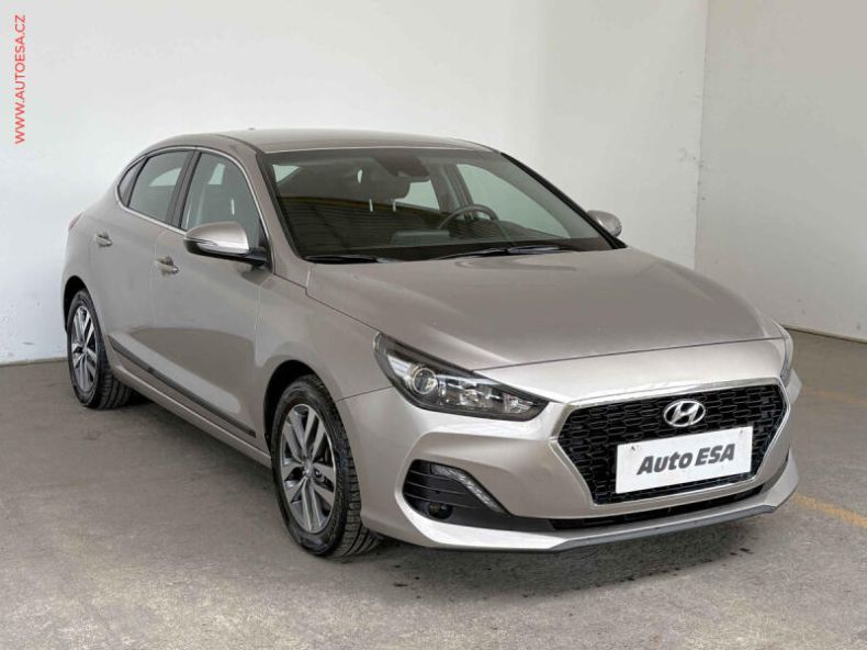 Hyundai i30 - hlavní foto