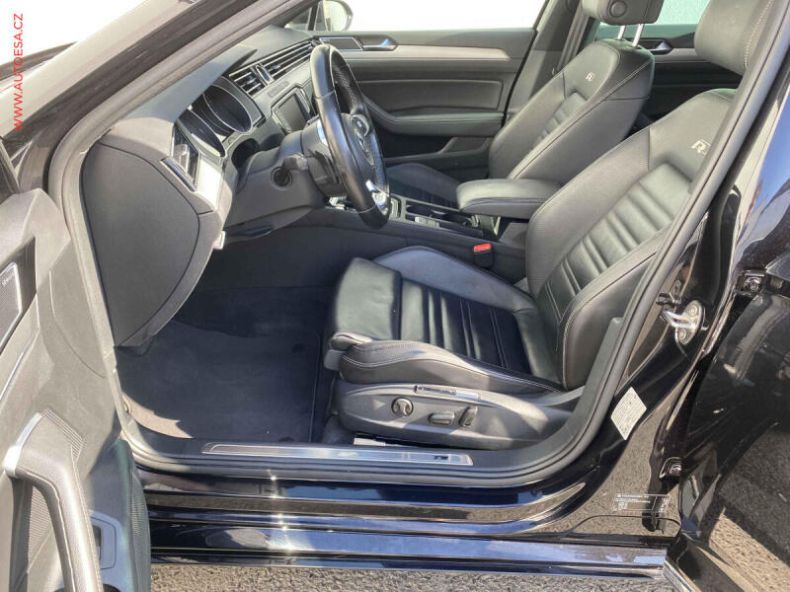 Volkswagen Passat - hlavní fotka