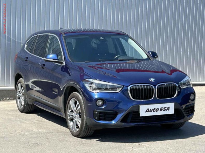 BMW X1 - hlavní foto