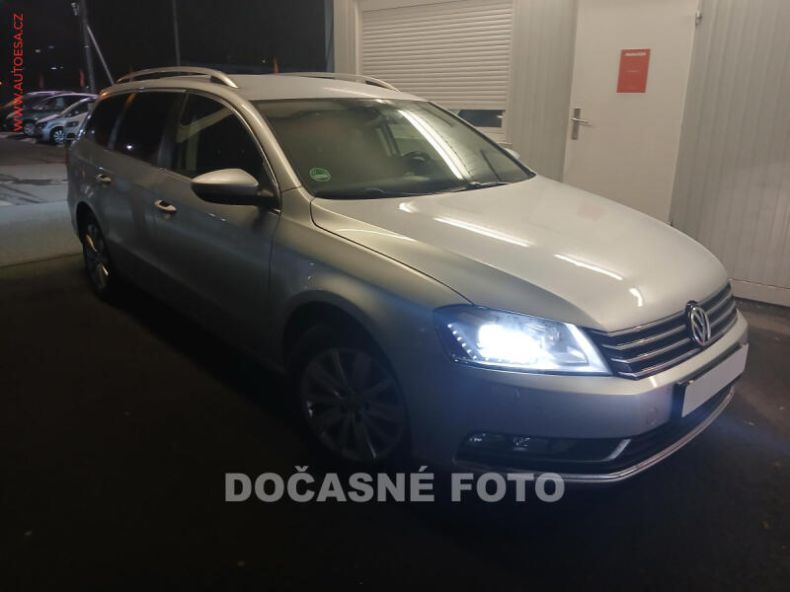 Volkswagen Passat - hlavní fotka inzerátu