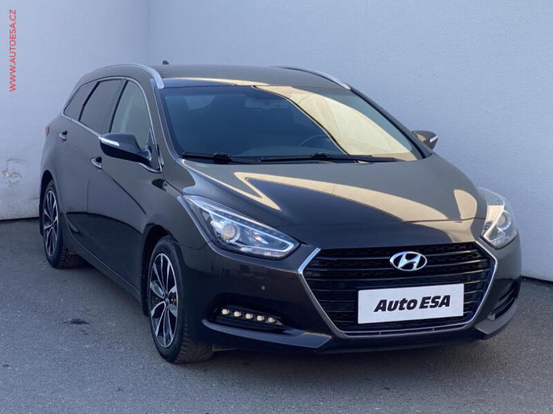 Hyundai i40 - hlavní foto