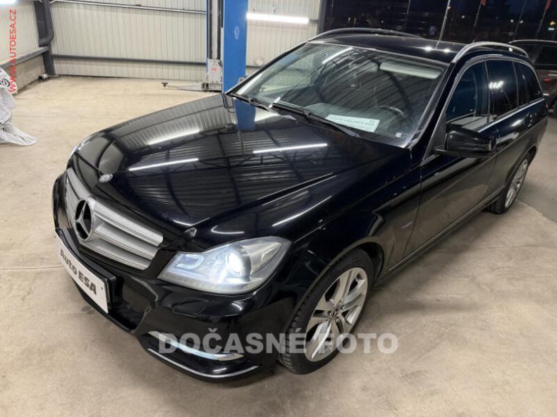 Mercedes Třída C - hlavní foto