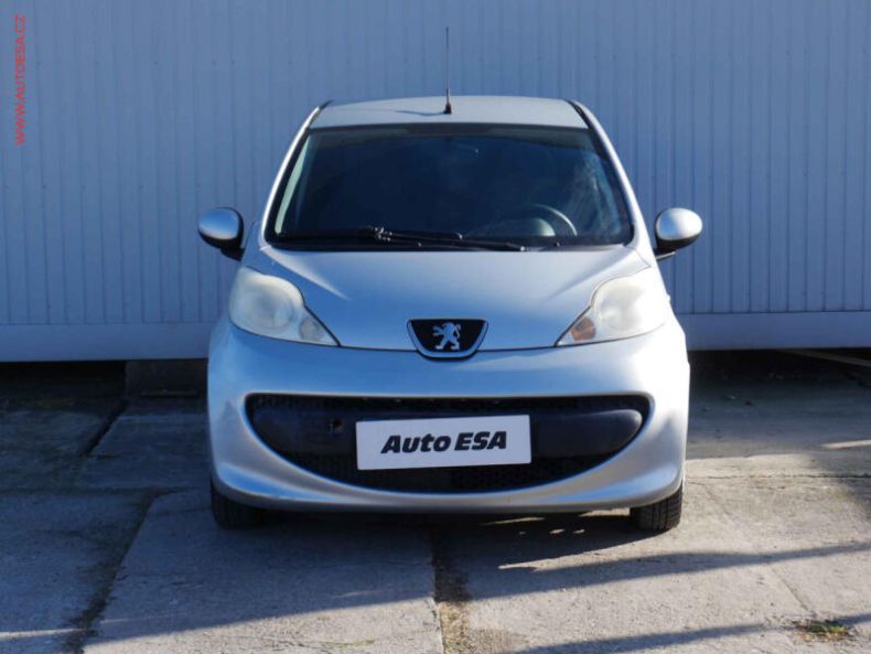 Peugeot 107 - hlavní fotka