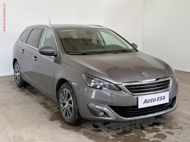 Peugeot 308 - hlavní foto