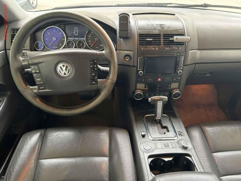 Volkswagen Touareg - hlavní fotka