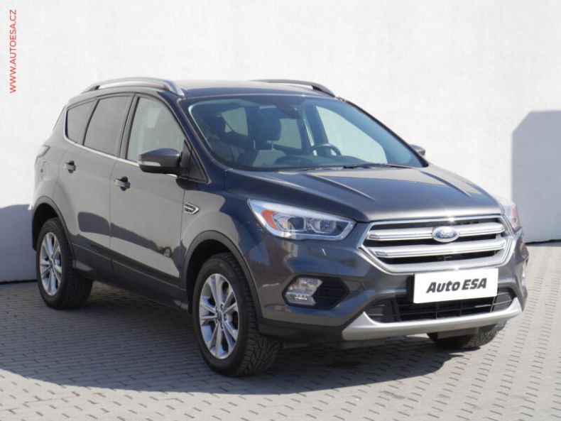 Ford Kuga - hlavní foto