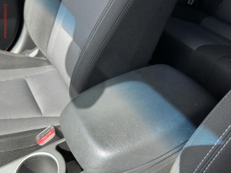 Hyundai i30 - hlavní fotka