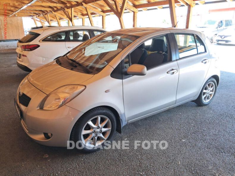 Toyota Yaris - hlavní fotka inzerátu