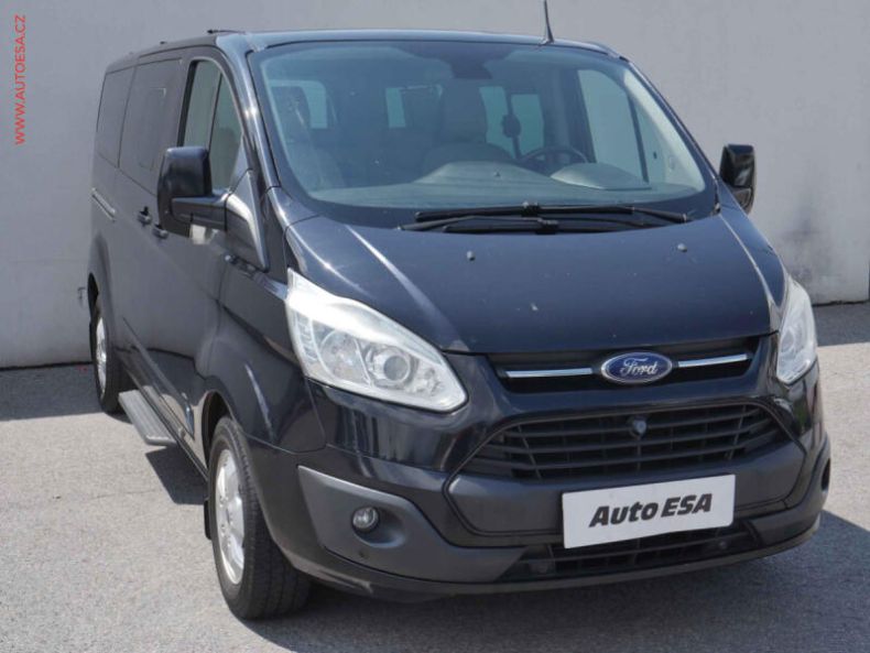 Ford Tourneo - hlavní foto