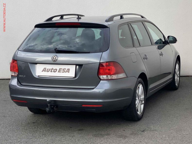 Volkswagen Golf - hlavní fotka