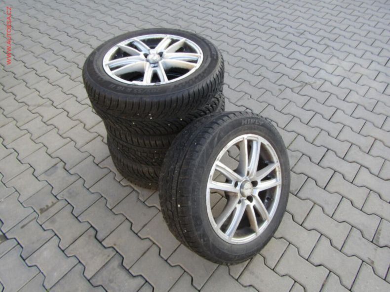 Mazda 3 - hlavní fotka
