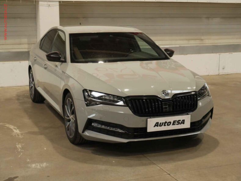Škoda Superb - hlavní fotka