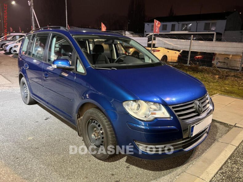Volkswagen Touran - hlavní foto