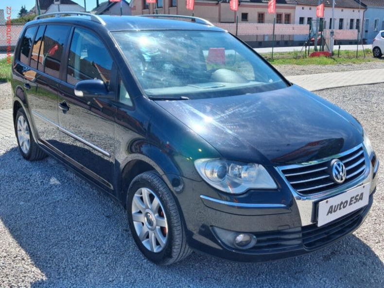Volkswagen Touran - hlavní fotka inzerátu