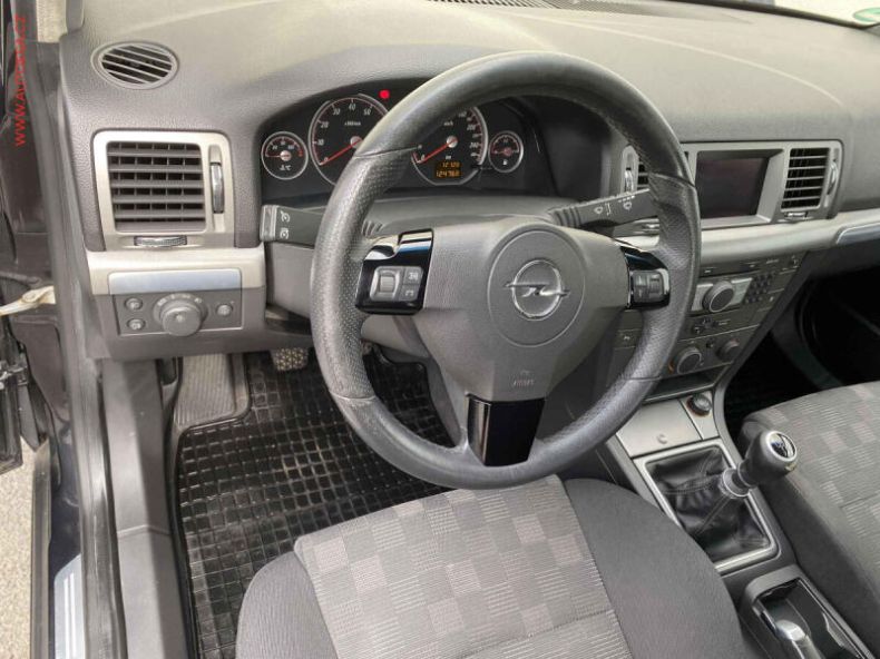 Opel Vectra - hlavní fotka