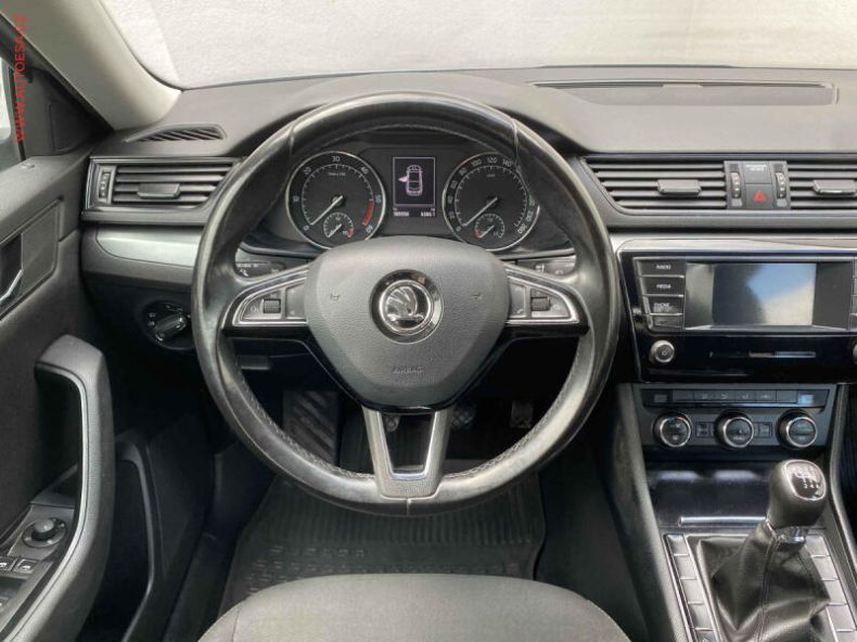 Škoda Superb - hlavní fotka
