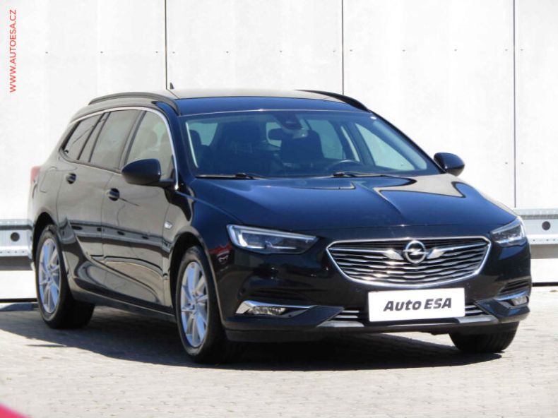 Opel Insignia - hlavní foto