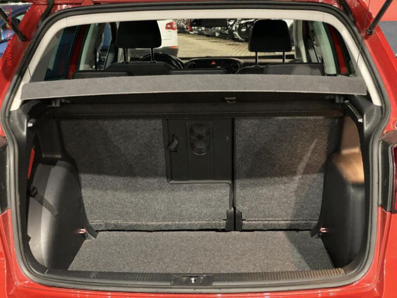 Volkswagen Golf - hlavní fotka