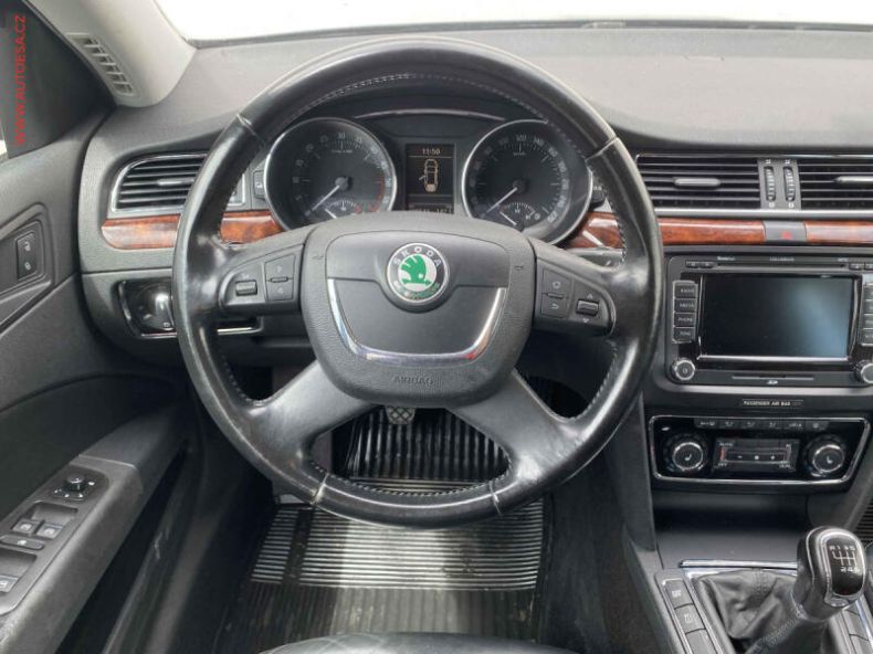 Škoda Superb - hlavní fotka