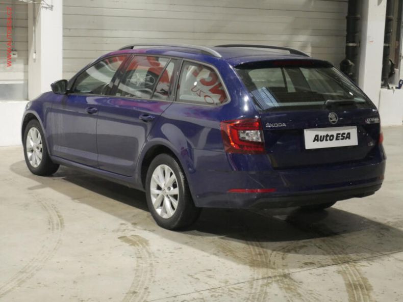 Škoda Octavia - hlavní fotka