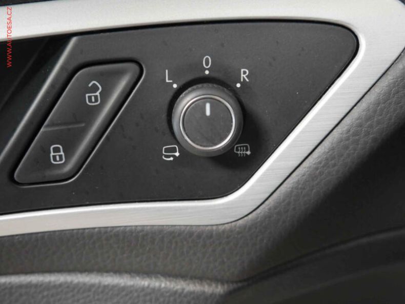 Volkswagen Golf - hlavní fotka