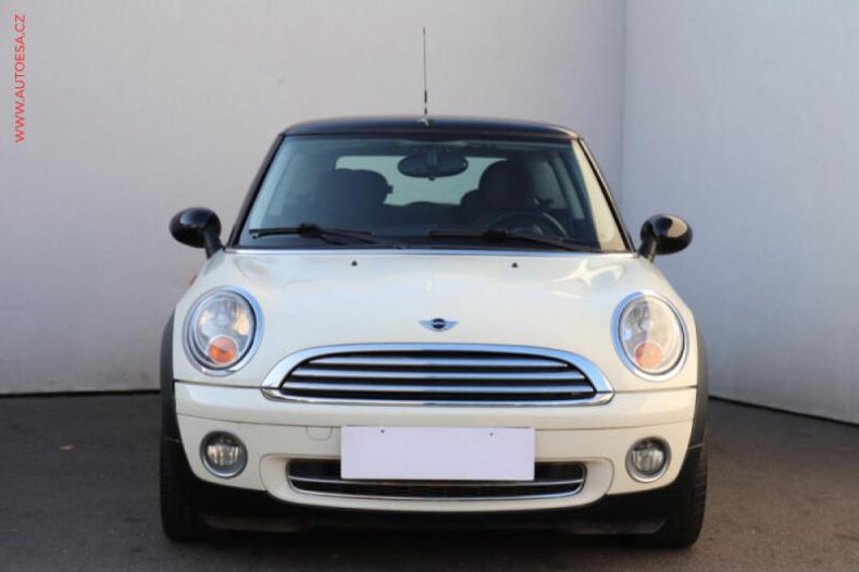 Mini Cooper - hlavní fotka