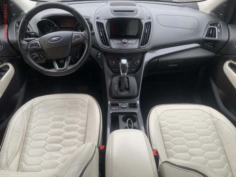 Ford Kuga - hlavní fotka